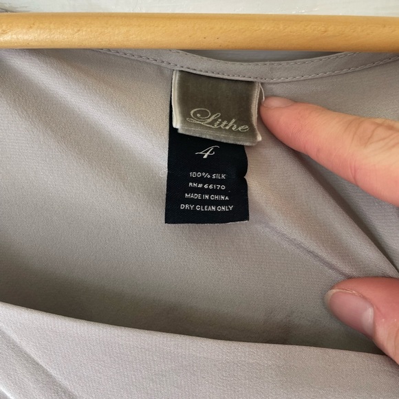 Anthropologie Lithe silk blouse - 4 - Picture 3 of 4